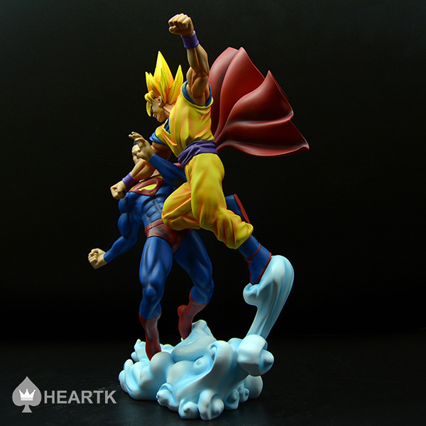 Goku VS SuperMan Statue