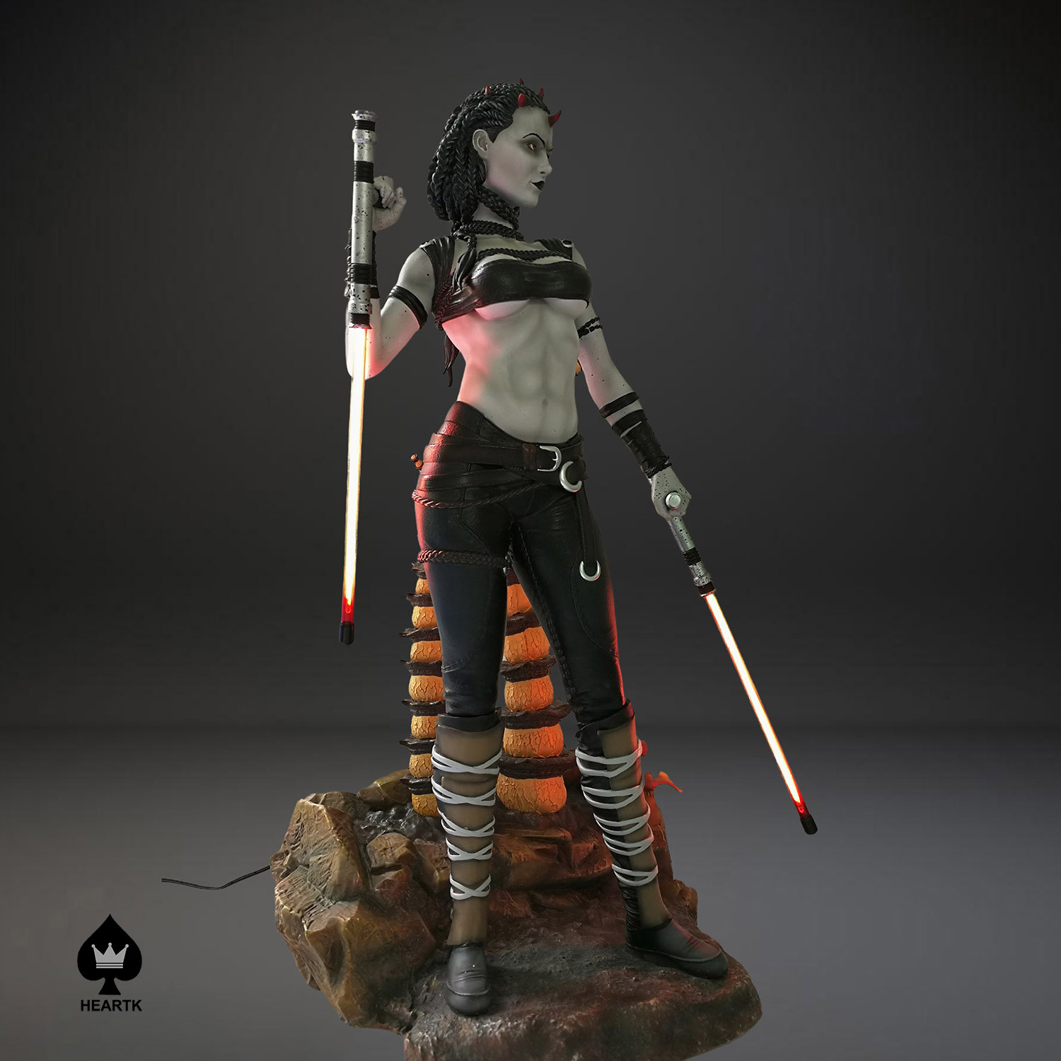 Star war game statue Maris Blood